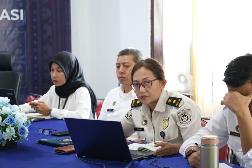 Anggota BMN dalam Rapat Pra Konsiliasi Kanwil Ditjen Imigrasi NTT