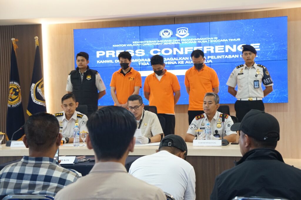 Kanwil Ditjen Imigrasi NTT Gagalkan WNA China Ilegal