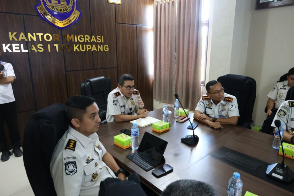 Kakanwil Di Kanim Kupang