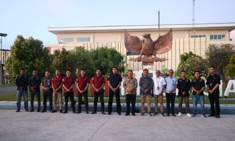 Cover Bindalwasnis Kanwil Ditjen Imigrasi NTT pada Kanim Atambua