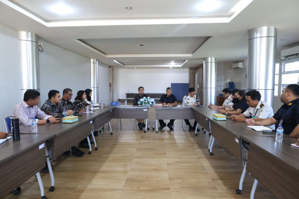 Rapat Bersama Bawaslu NTT