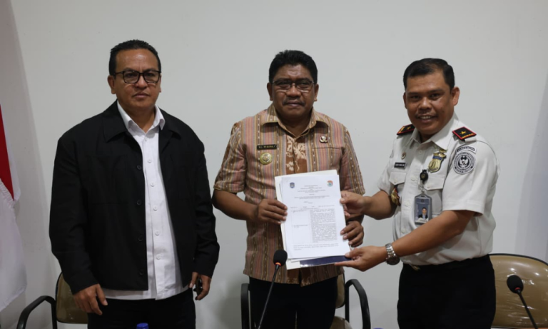 Cover Kanwil Ditjen Imigrasi NTT Bersama Pemkab Sumba