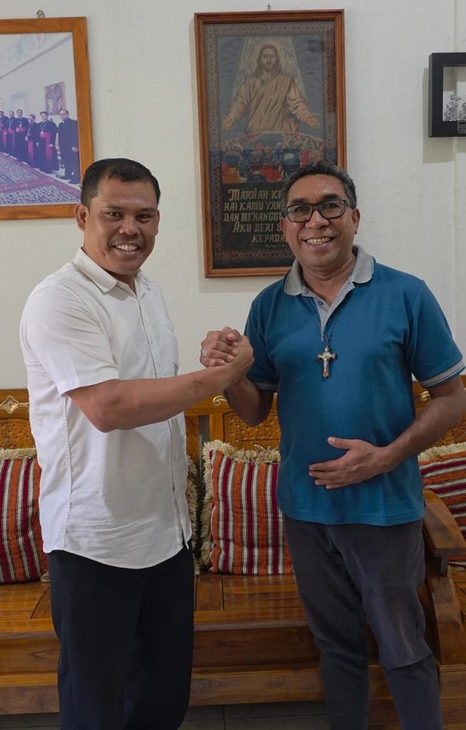Kakanwil Ditjen Imigrasi NTT dan Keuskupan Larantuka