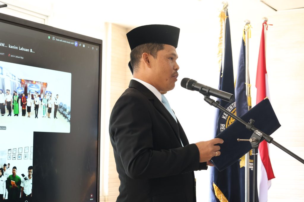 Kakanwil Ditjen Imigrasi NTT Lantik CPNS