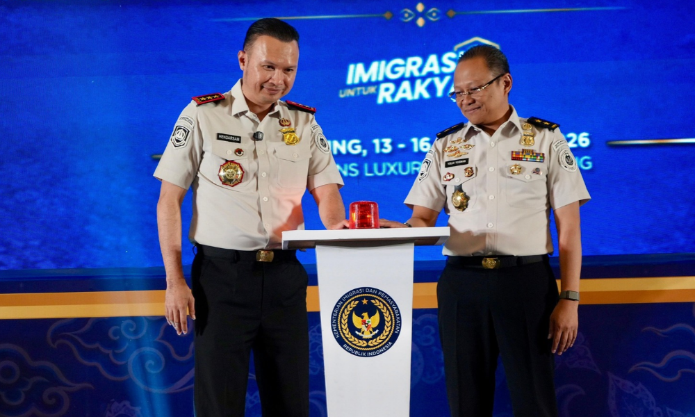 Cover Imigrasi untuk Rakyat Pres Release