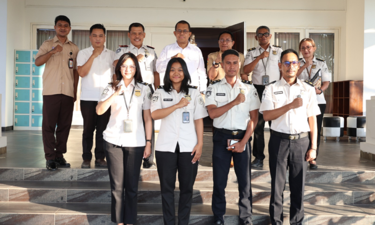 Cover Jajaran Kanwil Ditjen Imigrasi NTT Bersinergi dengan Gubernur NTT