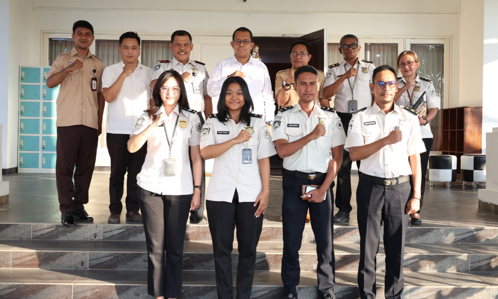 Cover Jajaran Kanwil Ditjen Imigrasi NTT Bersinergi dengan Gubernur NTT